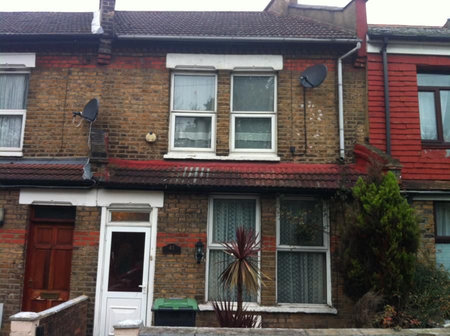 3 bed terraced house for sale in Pretoria Road, London N17 Zoopla
