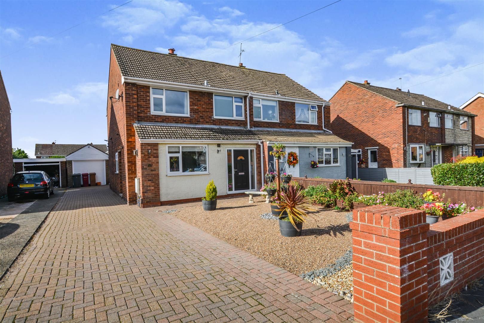 3 bed semidetached house for sale in Low Leys Road, Bottesford