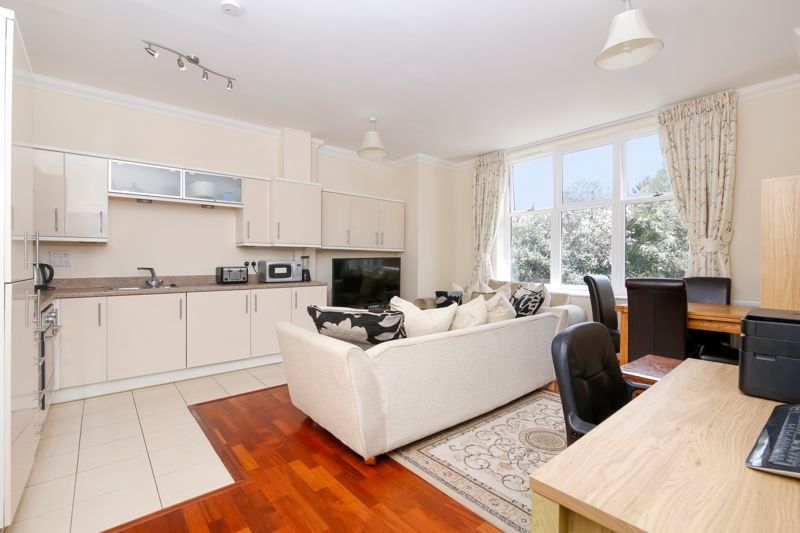 2 bed flat for sale in Knotley Way, West Wickham BR4 Zoopla