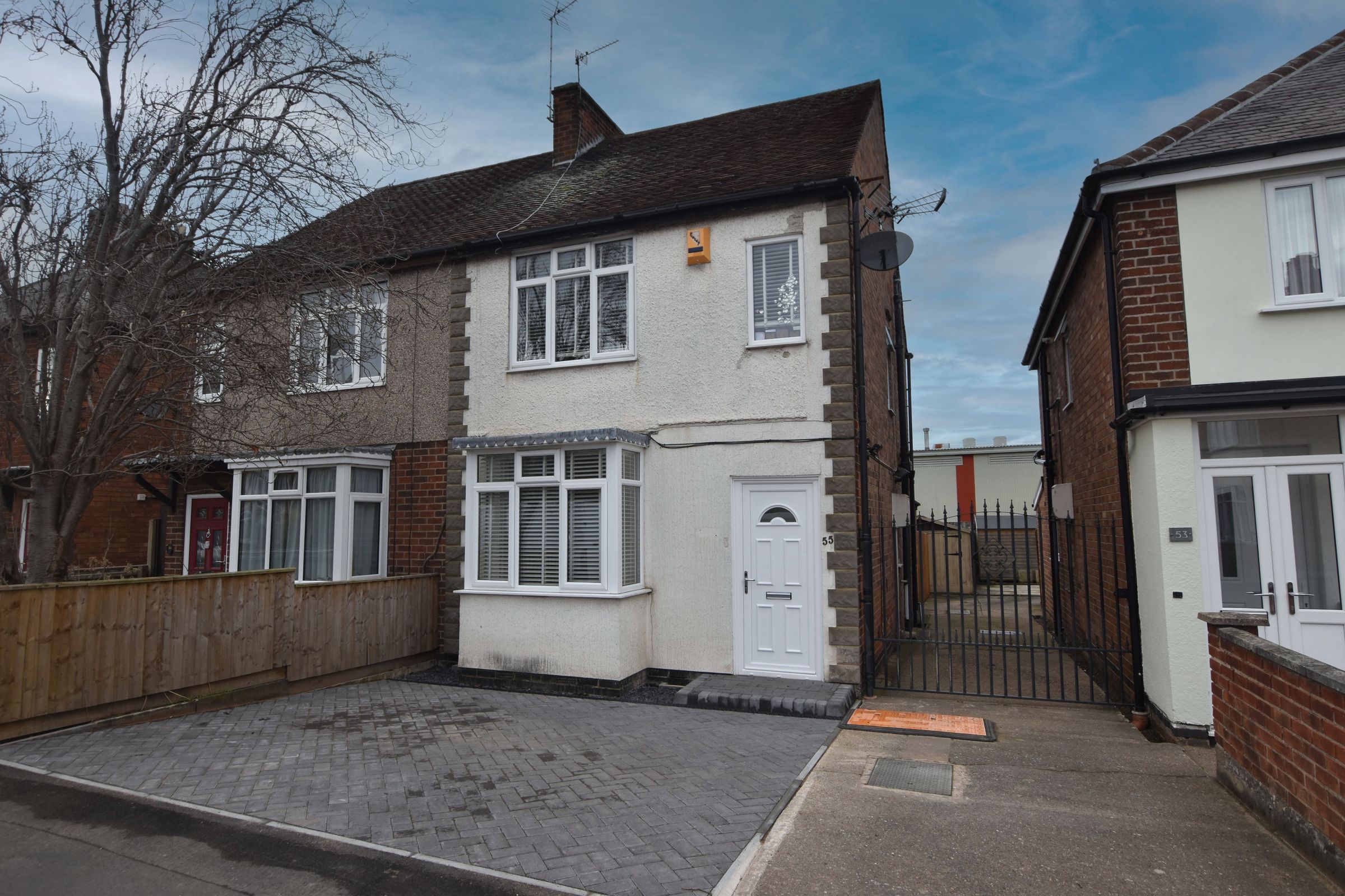 2 bed semidetached house for sale in Knightthorpe Road, Loughborough
