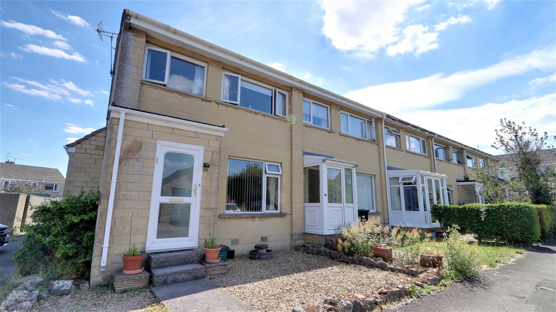 3 bed end terrace house for sale in Bloomfield Close, Timsbury, Bath