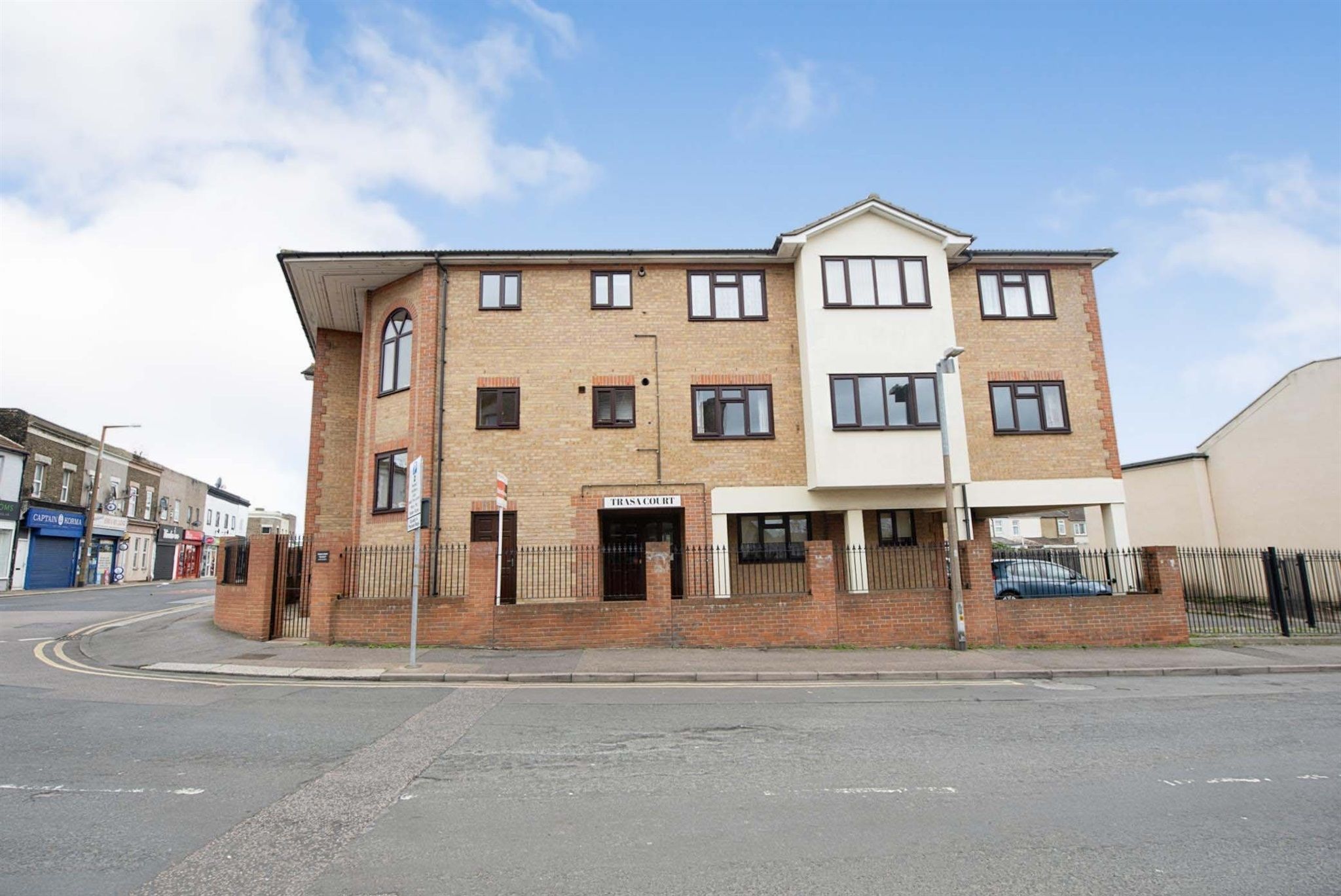 1 bed property for sale in Gipsy Lane, Grays RM17 Zoopla