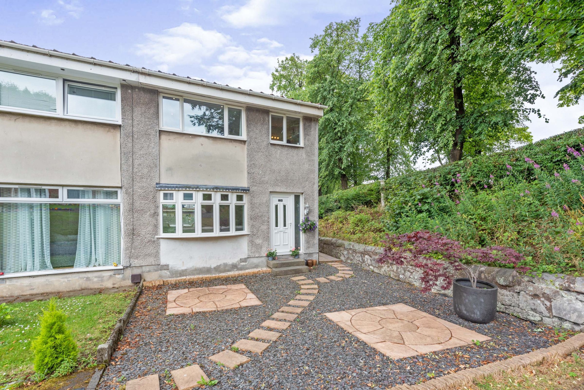 3 bed semidetached house for sale in Ronaldson Grove, Dunfermline KY12