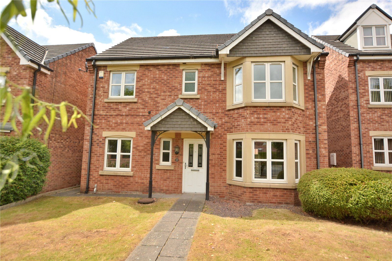 4 bed detached house for sale in St. Annes Drive, Wakefield, West