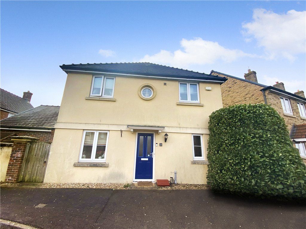 3 bed detached house to rent in Willow Way, Crewkerne, Somerset TA18