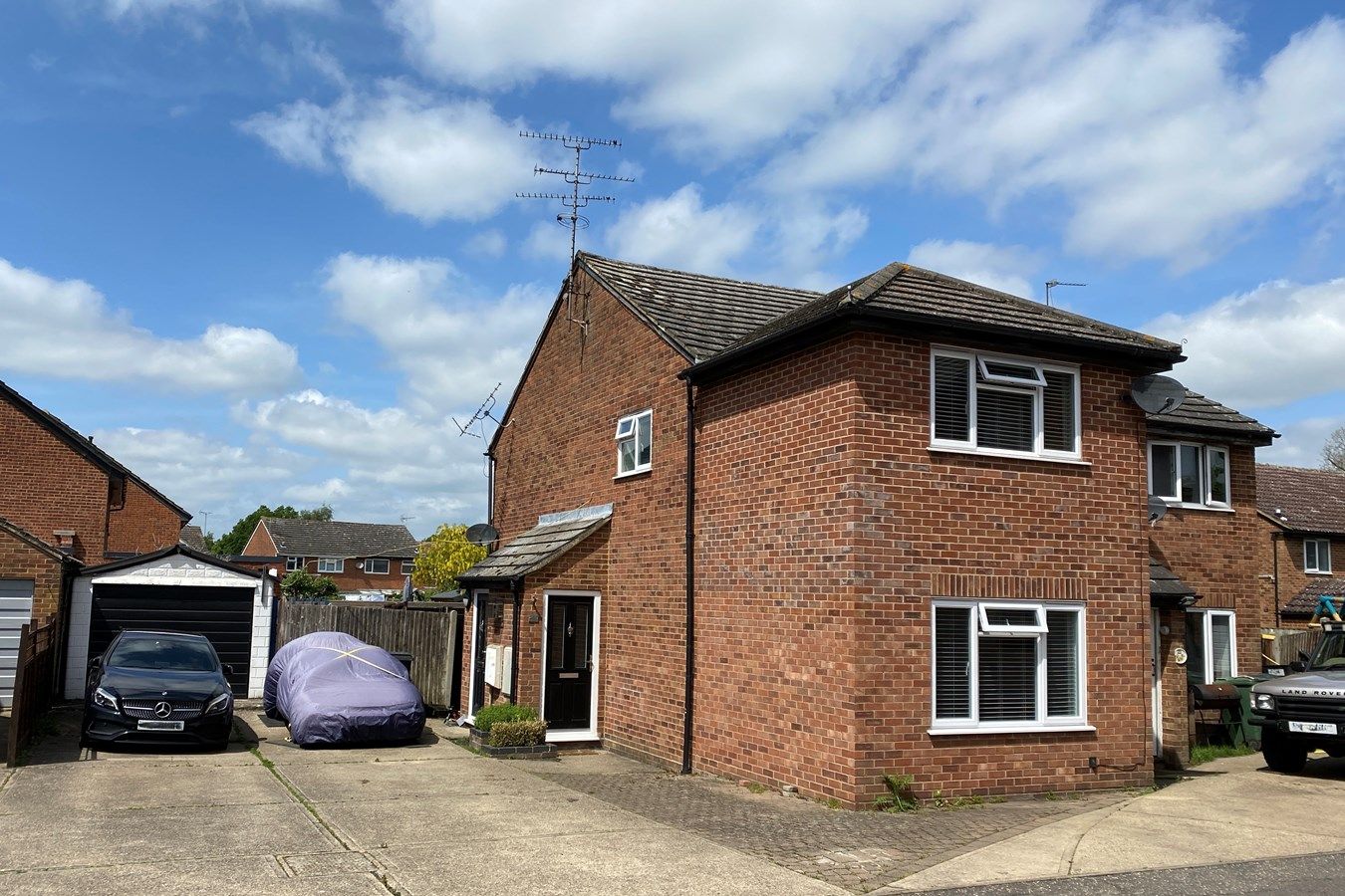 2 bed terraced house for sale in Skiddaw Close, Great Notley, Braintree