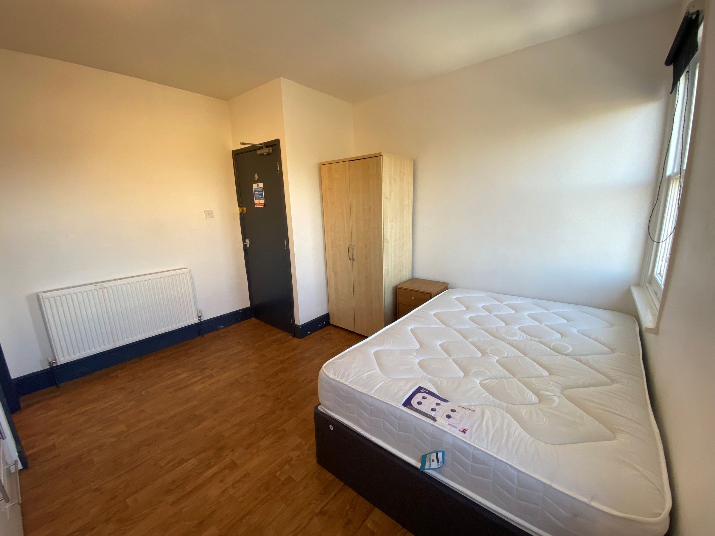 6 bed detached house to rent in Prestland House, Pinvin, Pershore WR10