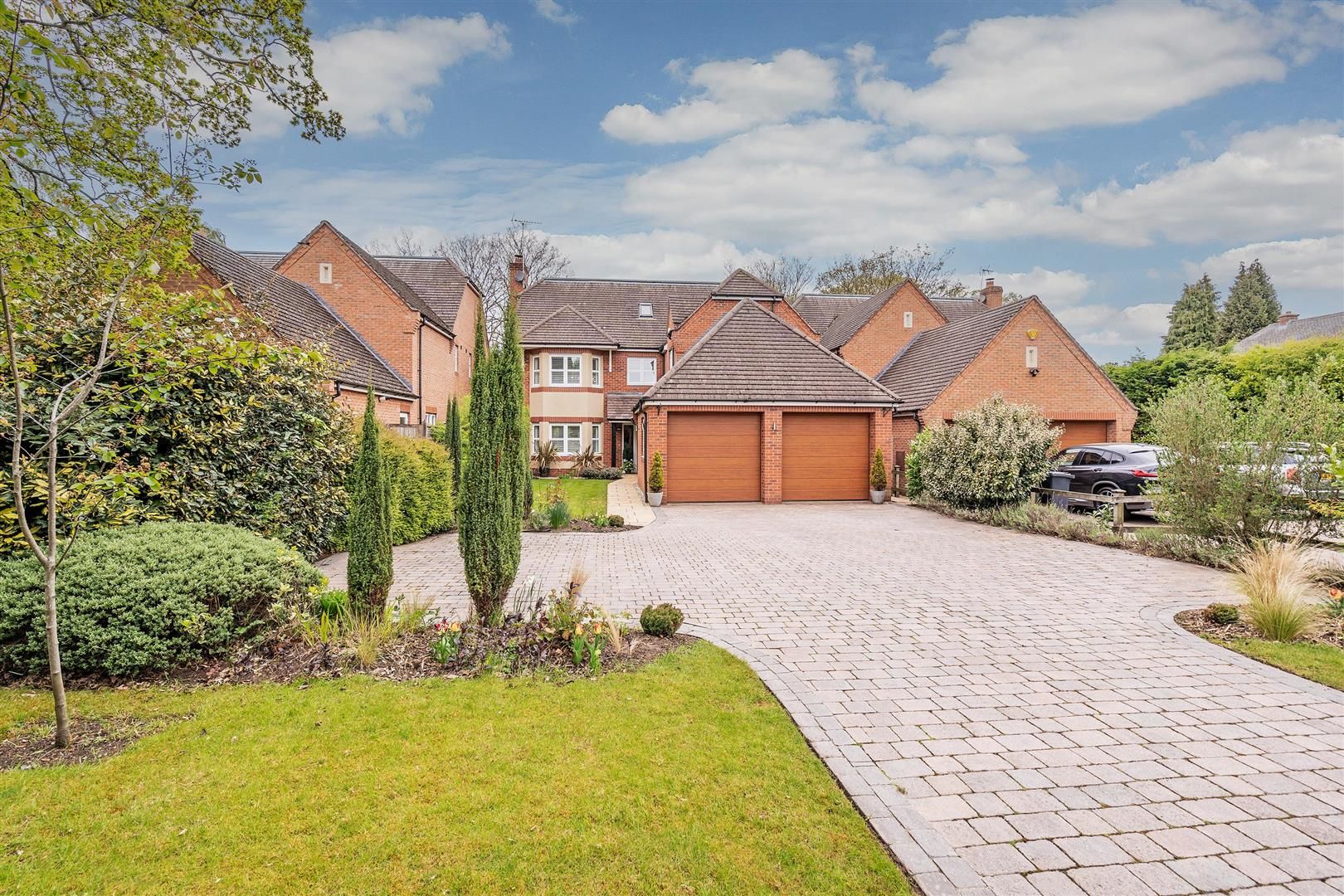 5 bed detached house for sale in St. Bernards Road, Solihull
