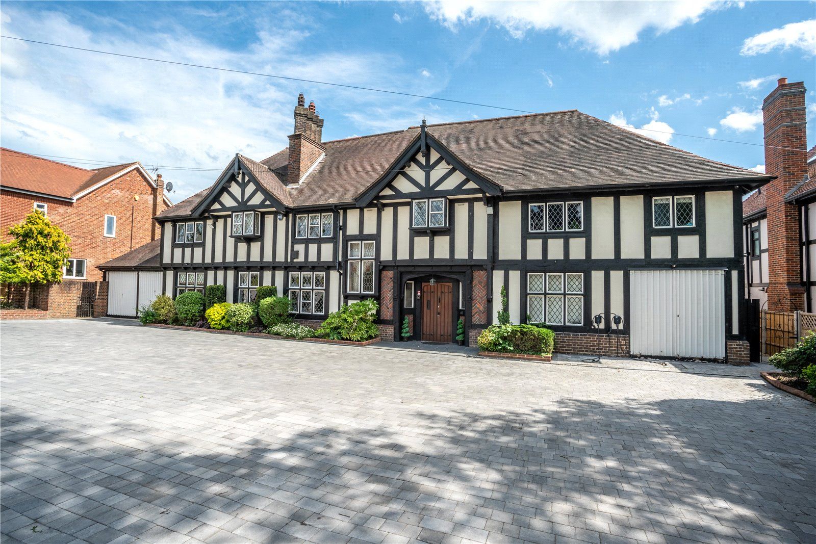 6 bed detached house for sale in Alderton Hill, Loughton, Essex IG10