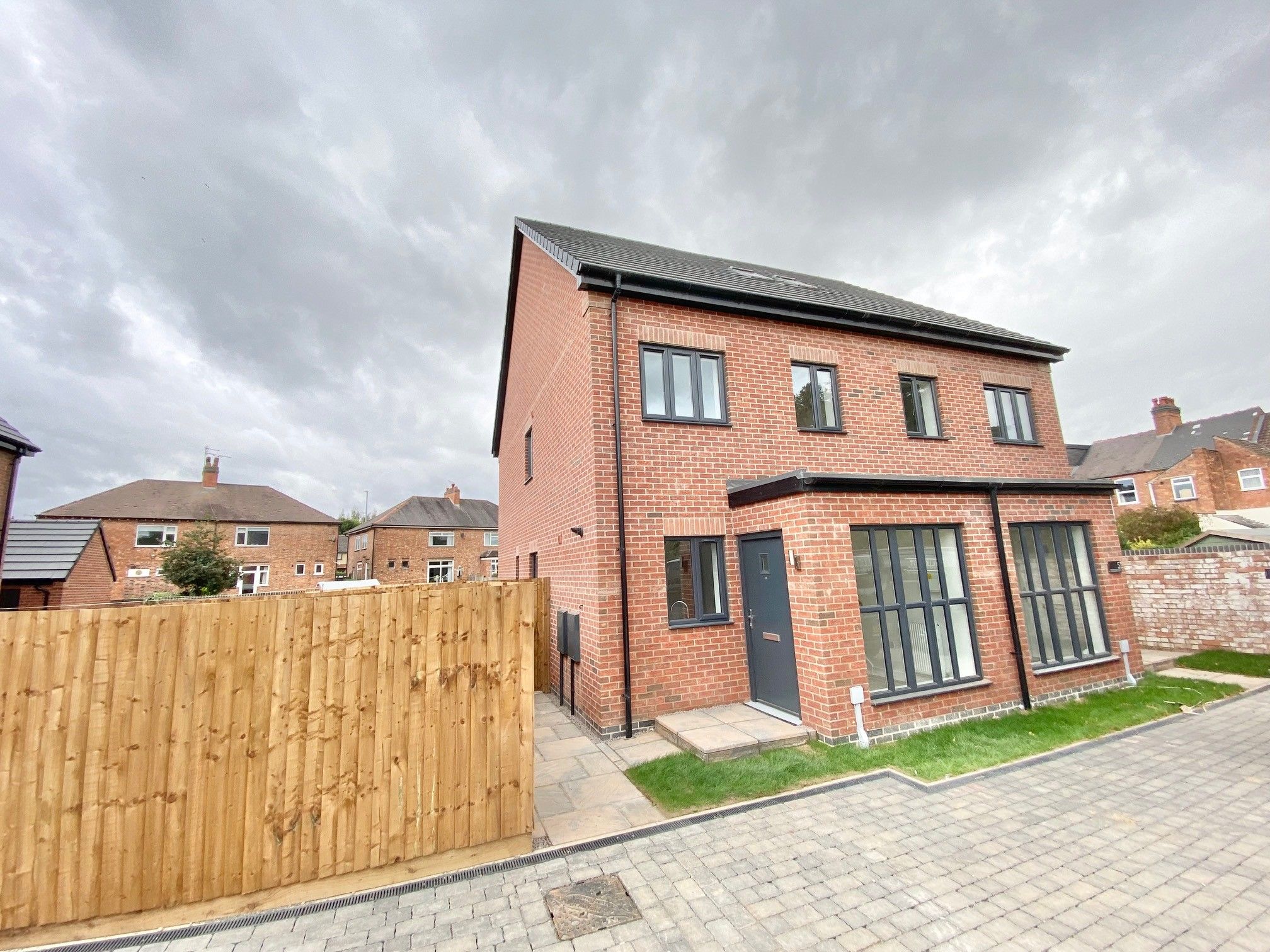 New home, 3 bed semidetached house for sale in Willowbank Close