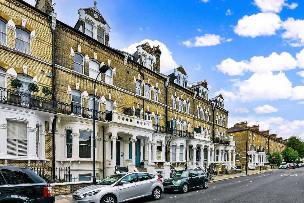 Studio to rent in Gunterstone Road, London W14 - Zoopla