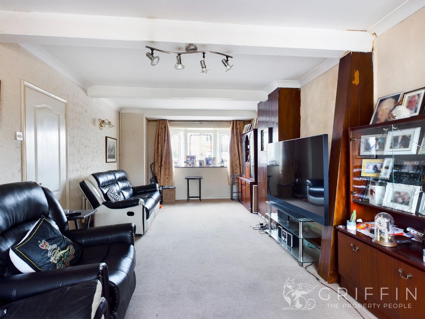 3 bed property for sale in Carnforth Gardens, Hornchurch RM12 Zoopla