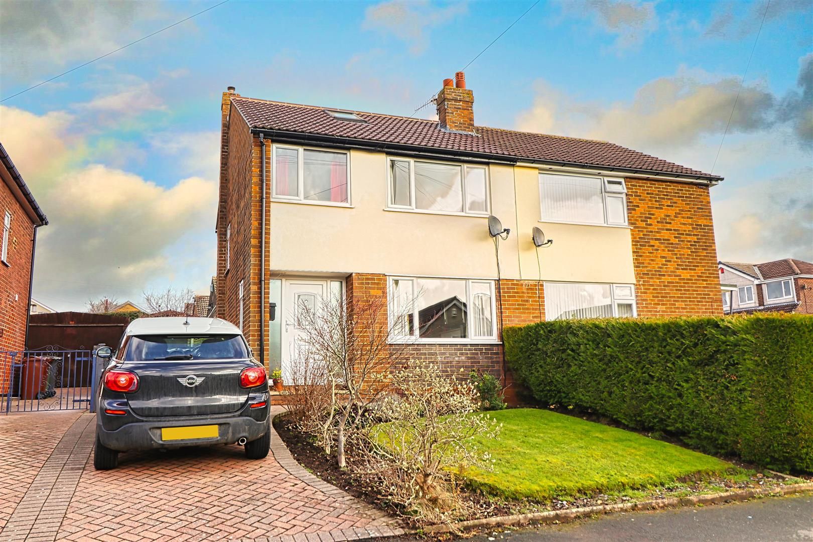 3 bed semidetached house for sale in Wrenbeck Drive, Otley LS21 Zoopla
