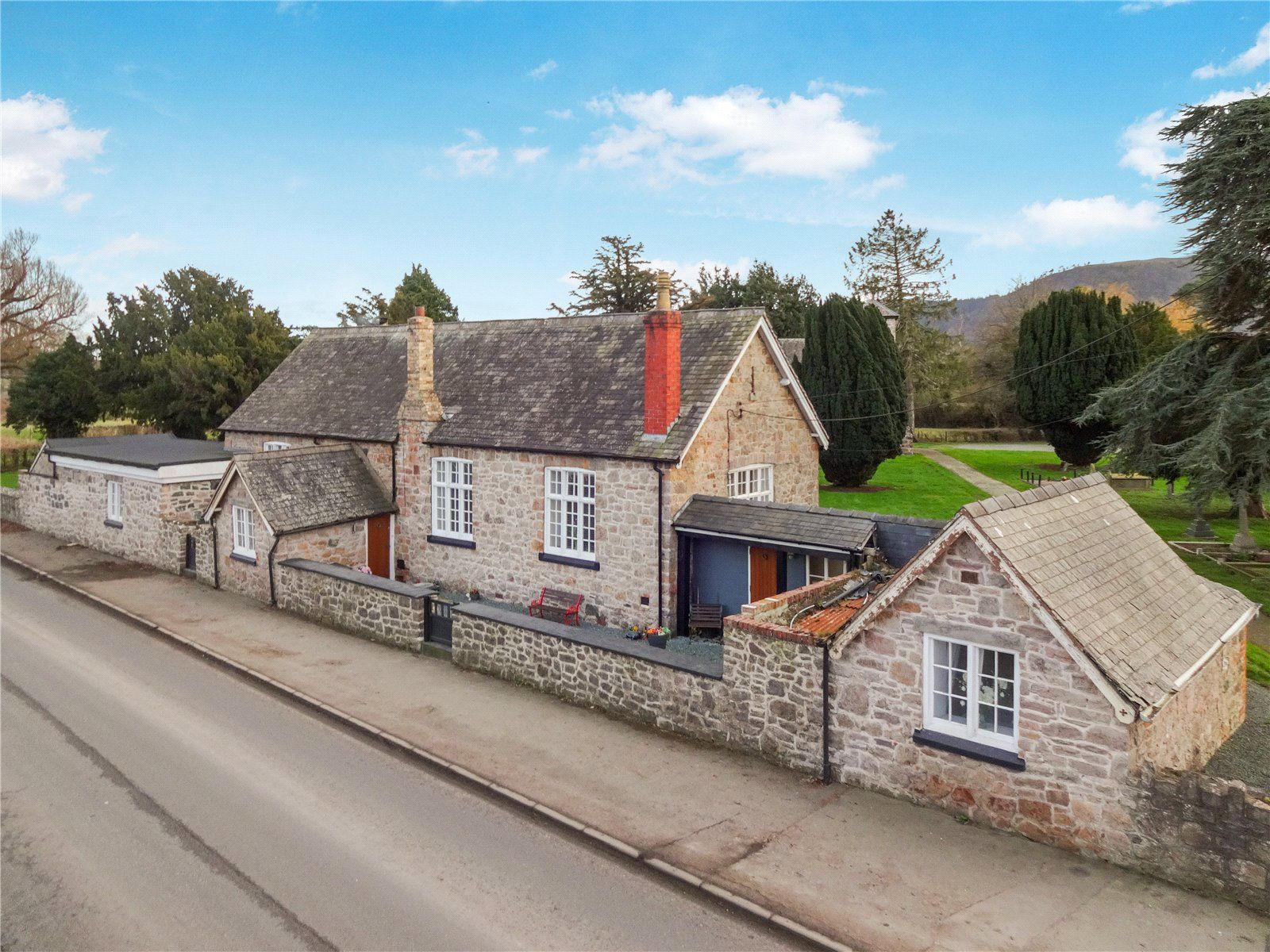 4 bed detached house for sale in Llandrinio, Llanymynech, Powys SY22