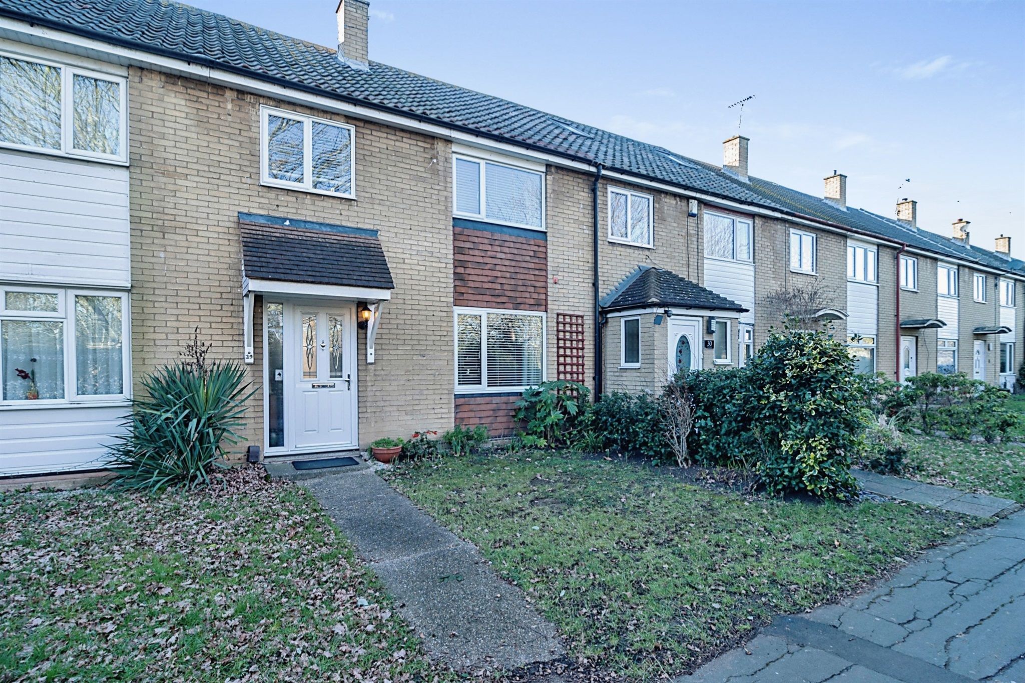 3 bed terraced house for sale in Pamplins, Basildon SS15 Zoopla