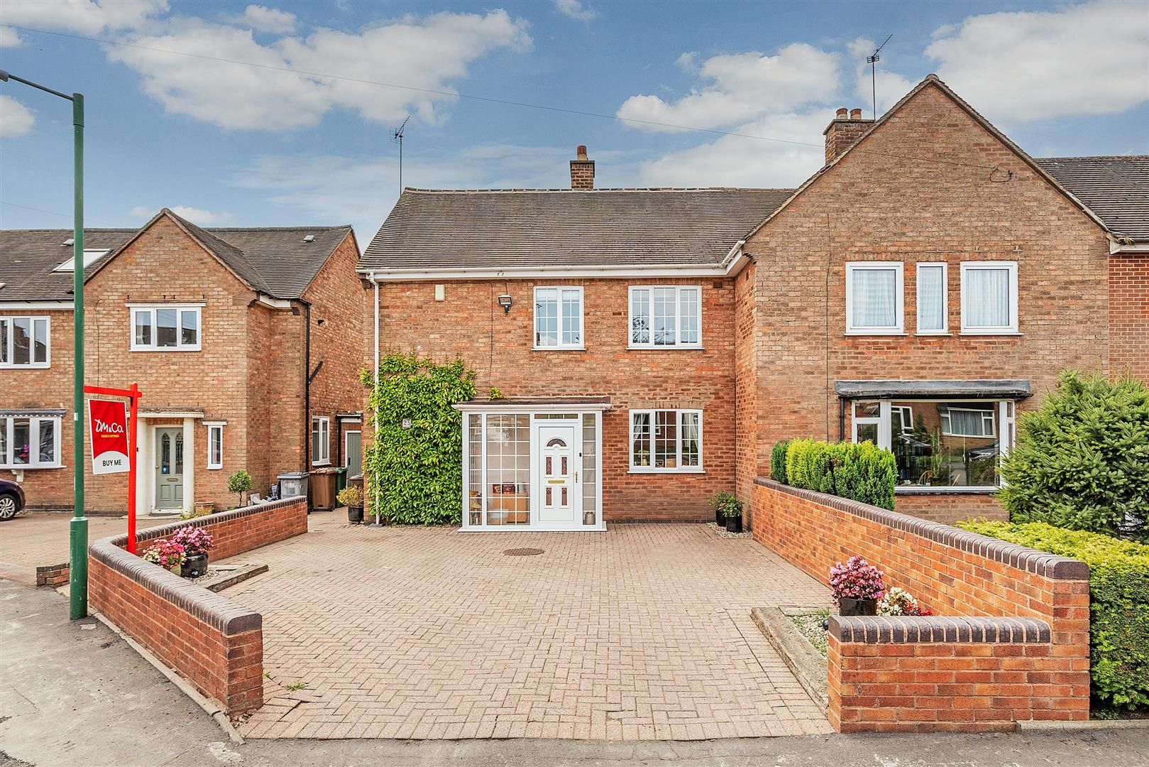 3 bed semidetached house for sale in Packwood Close, Bentley Heath