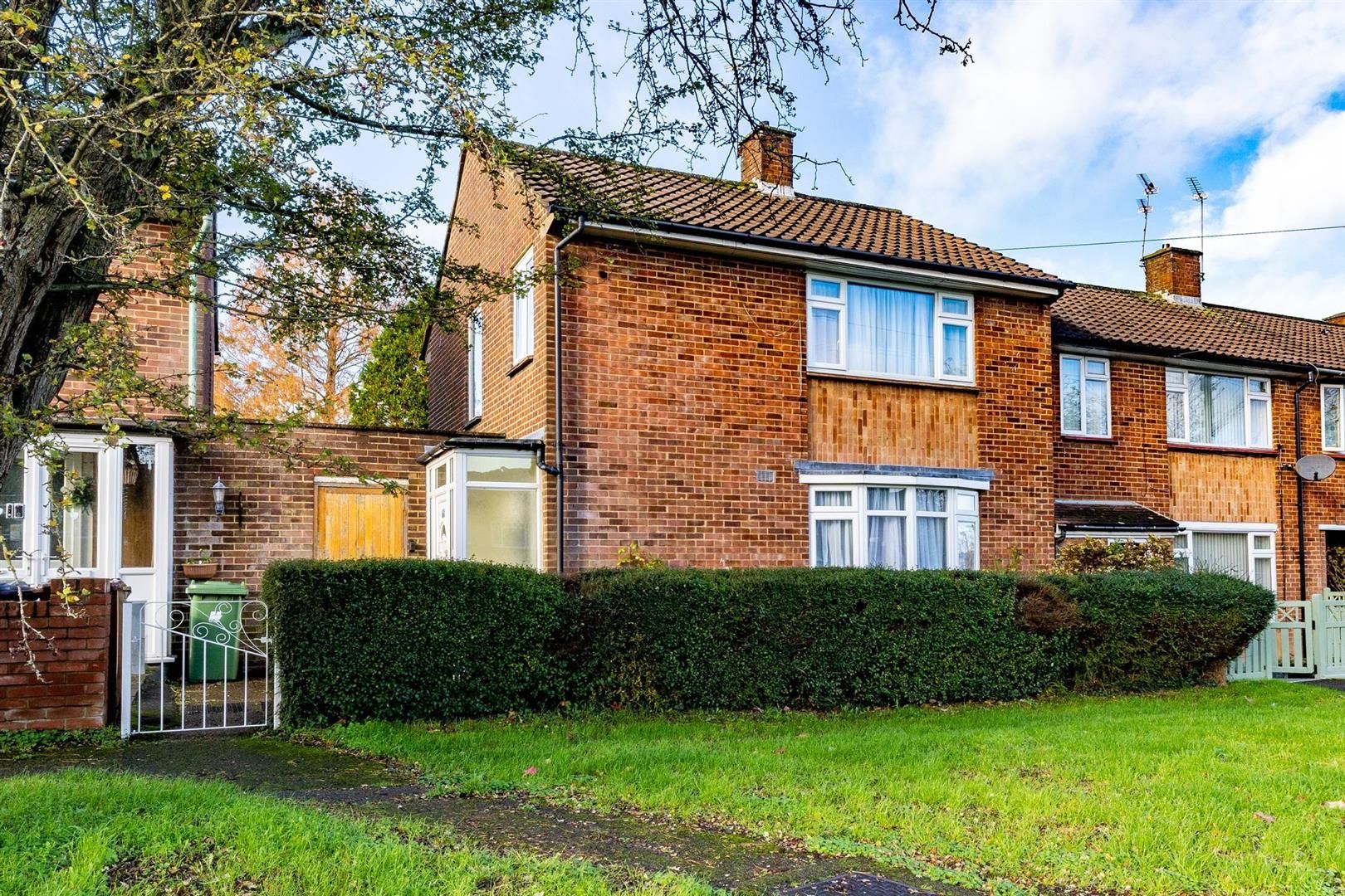 3 bed semidetached house for sale in Manor Way, Borehamwood WD6 Zoopla