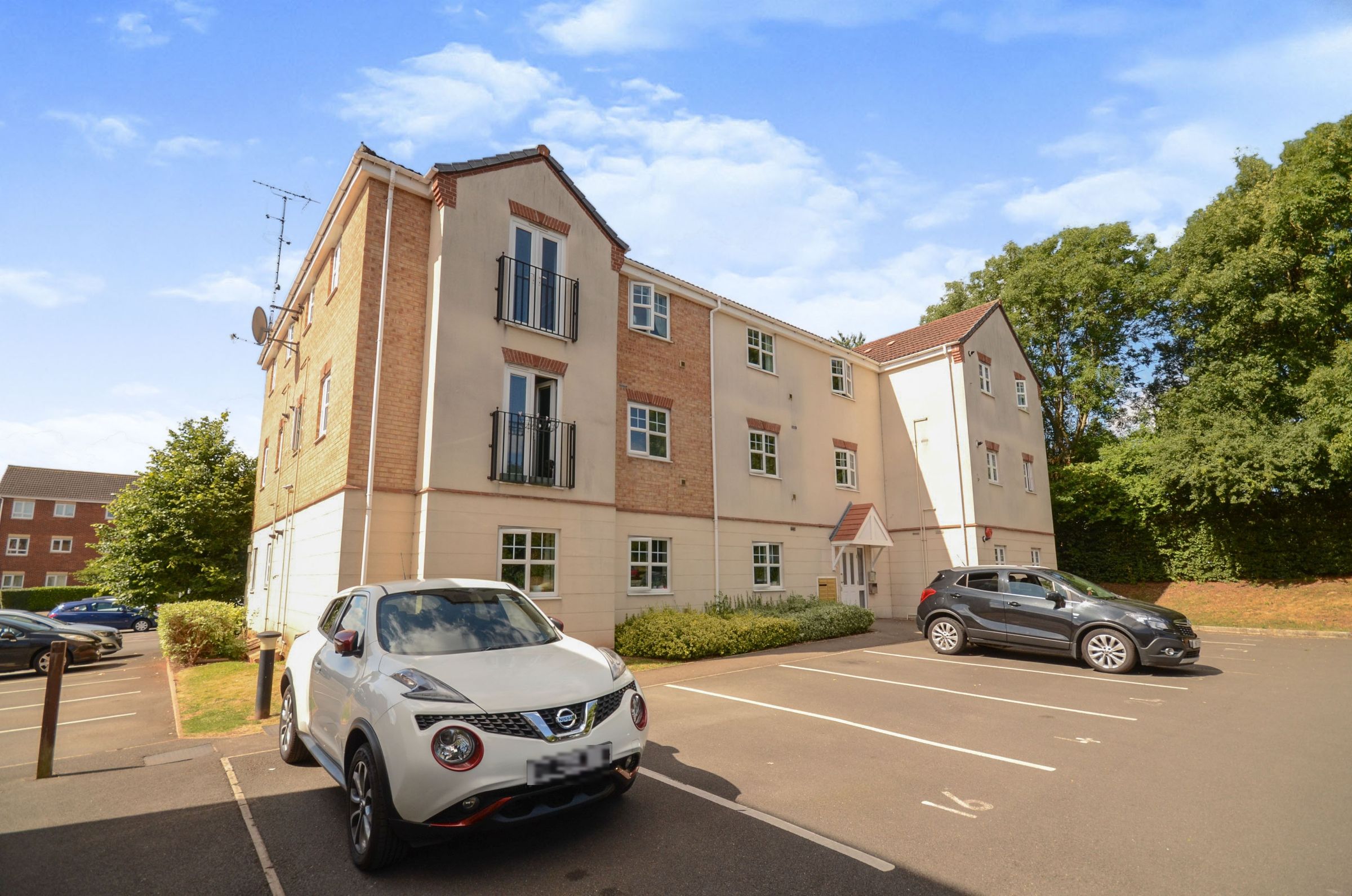 2 bed flat for sale in Greenwood Gardens, Bilborough, Nottingham NG8