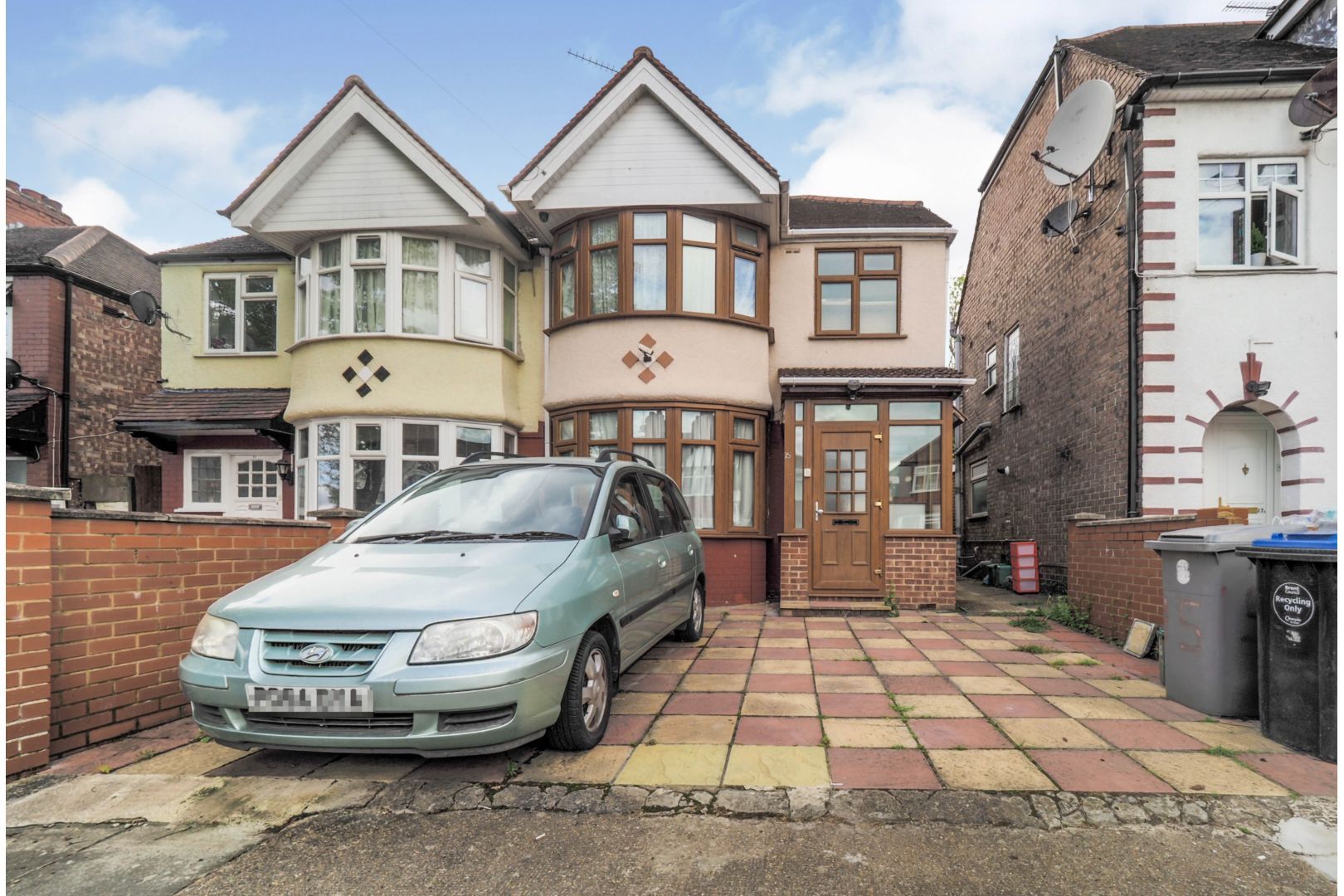 3 bed semidetached house for sale in Lancelot Avenue, Wembley HA0 Zoopla