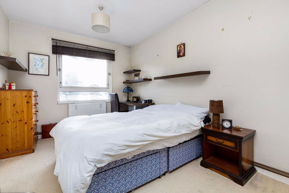 1 bed flat to rent in Nantes Close, London SW18 Zoopla