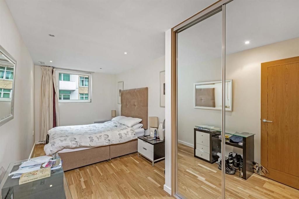 1 bed flat to rent in Salamanca Square, 9 Albert Embankment, Lambeth