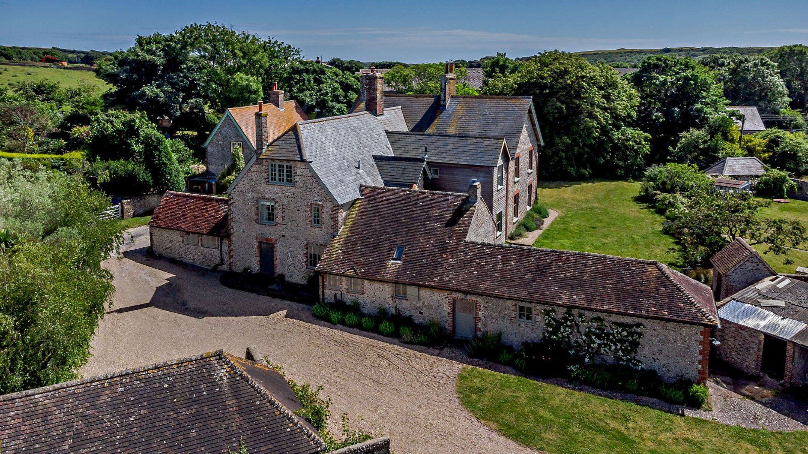 6 bed detached house for sale in Farm Lane, Norton, East