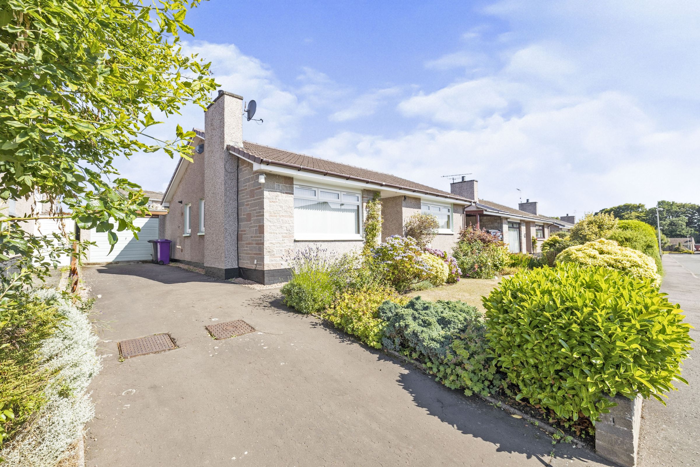 2 bed detached bungalow for sale in Malcolm Crescent, Monifieth, Dundee