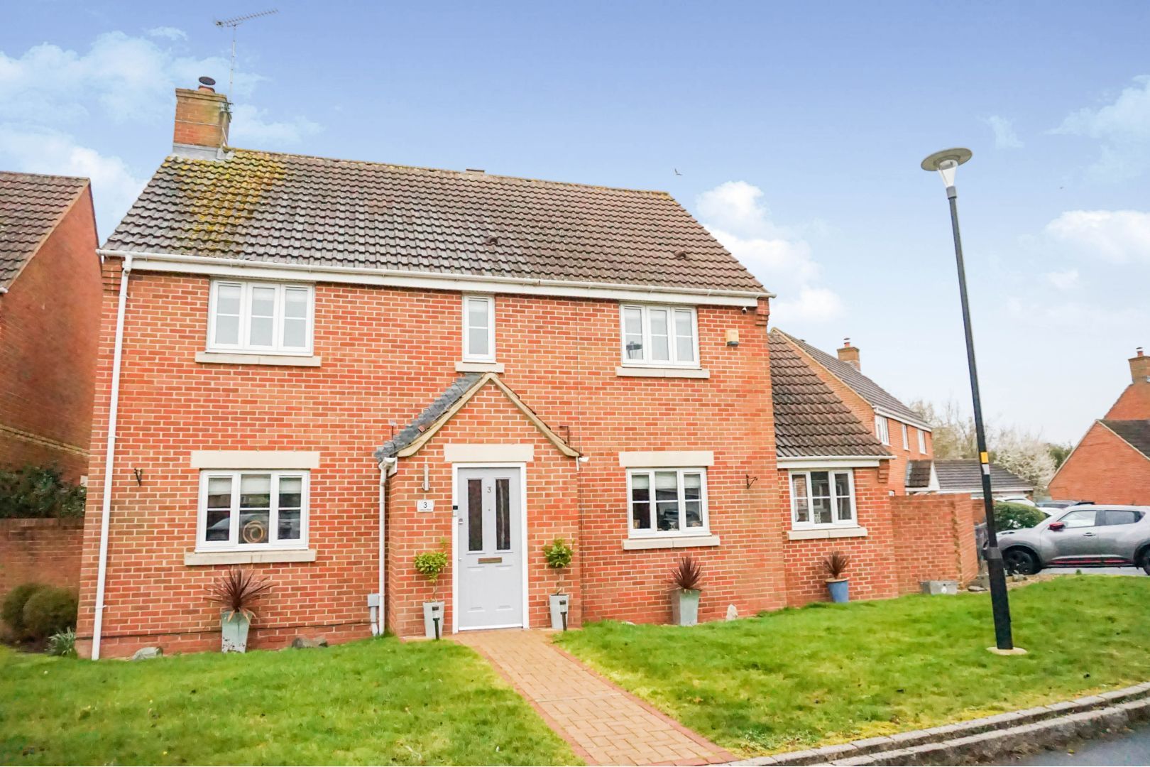 4 bed detached house for sale in Calstock Road, Swindon SN25 Zoopla