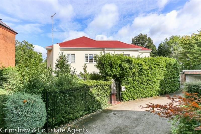 5 bed detached house for sale in Mount Avenue, Ealing, London W5 Zoopla