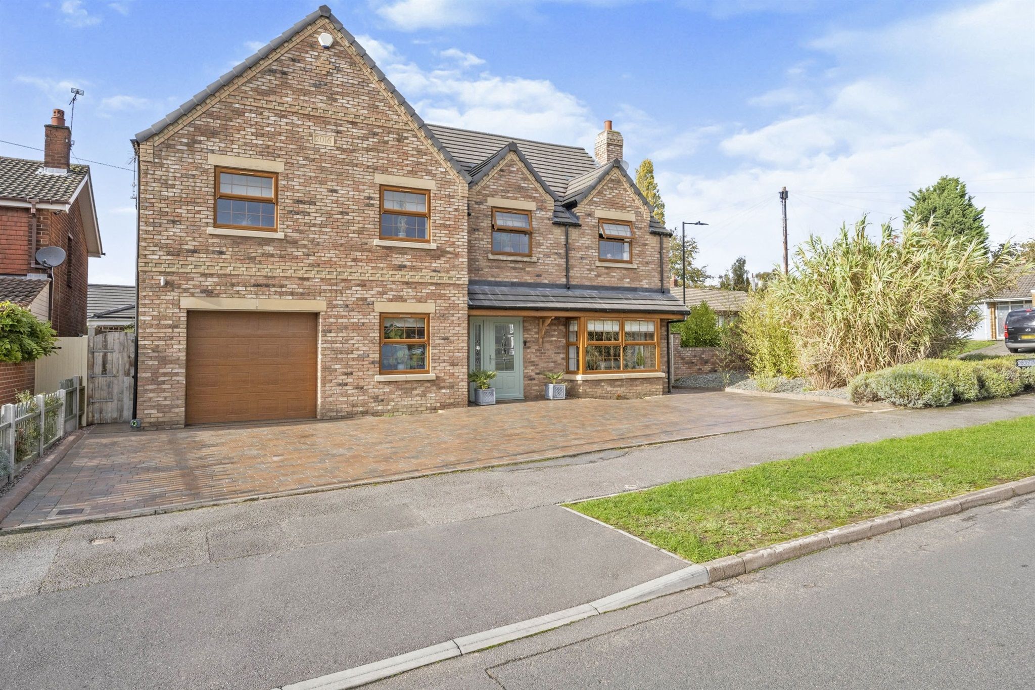 5 bed detached house for sale in Checkstone Avenue, Bessacarr
