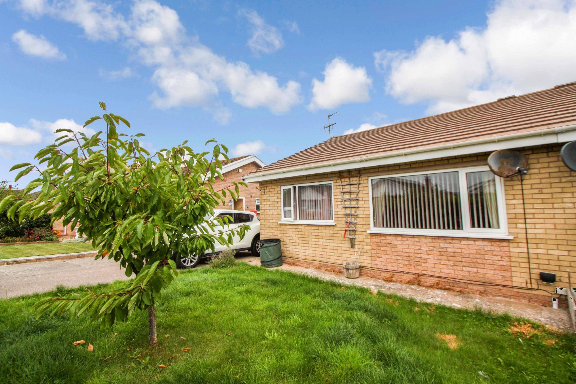 2 bed semidetached bungalow for sale in Lon Y Gors, Pensarn, Abergele