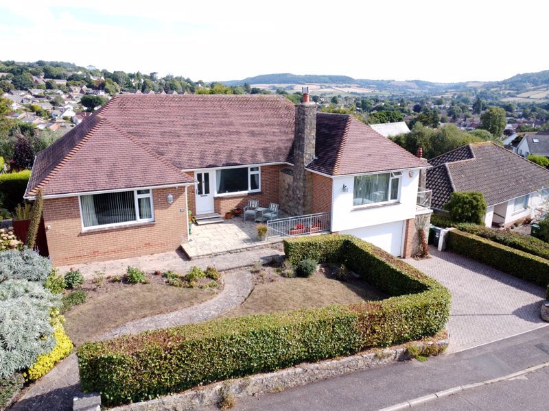 3 bed detached bungalow for sale in Woolbrook Park, Sidmouth EX10 Zoopla