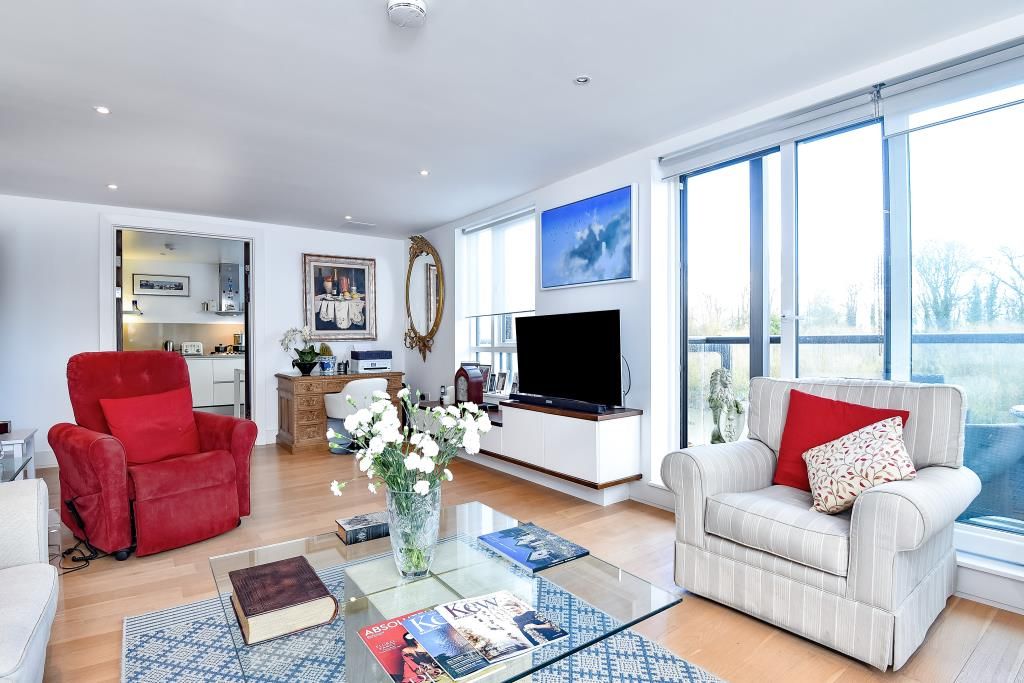 Richmond, London TW7  