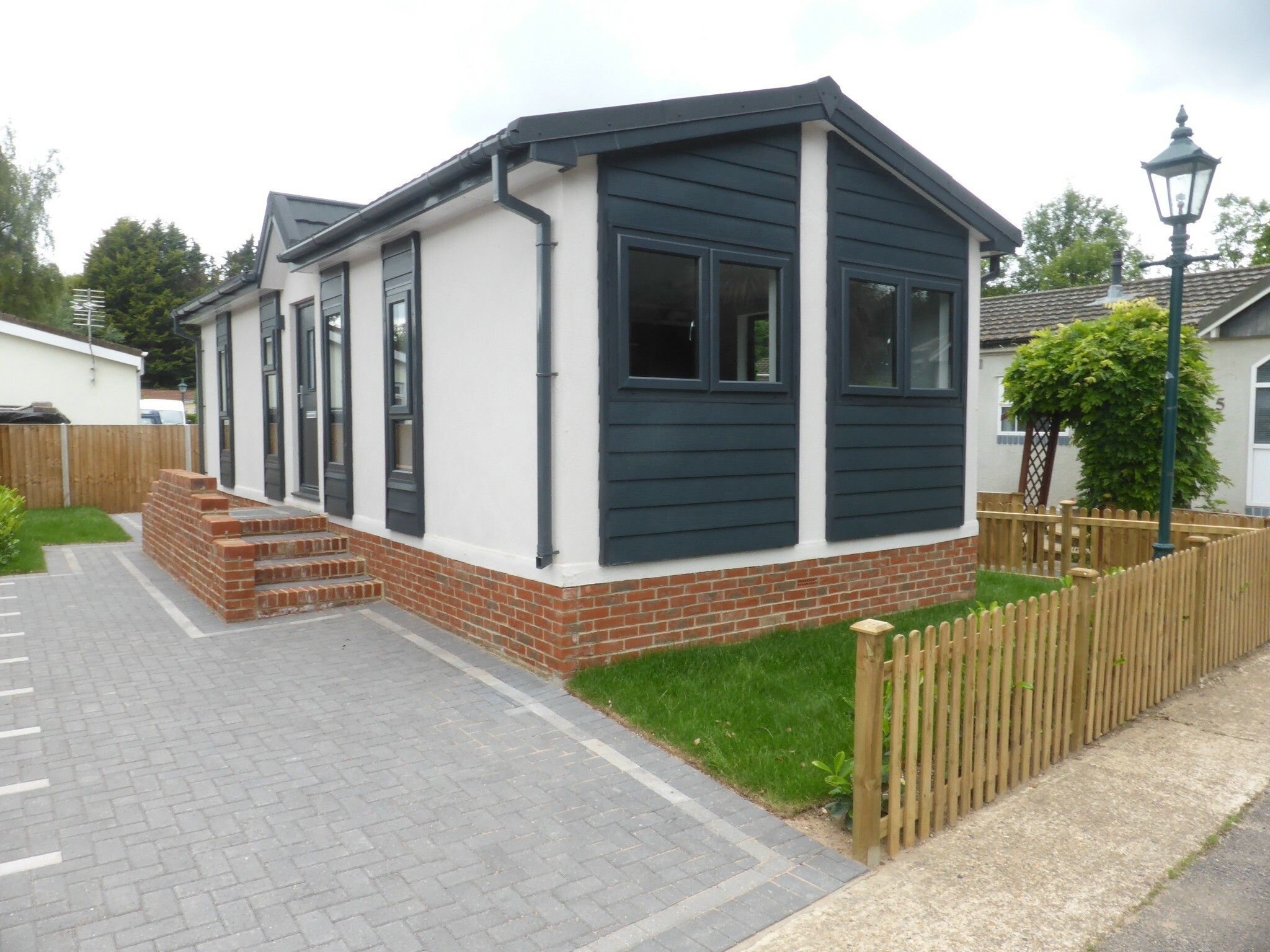 2 bed mobile/park home for sale in Fordbridge Park, Fordbridge Road