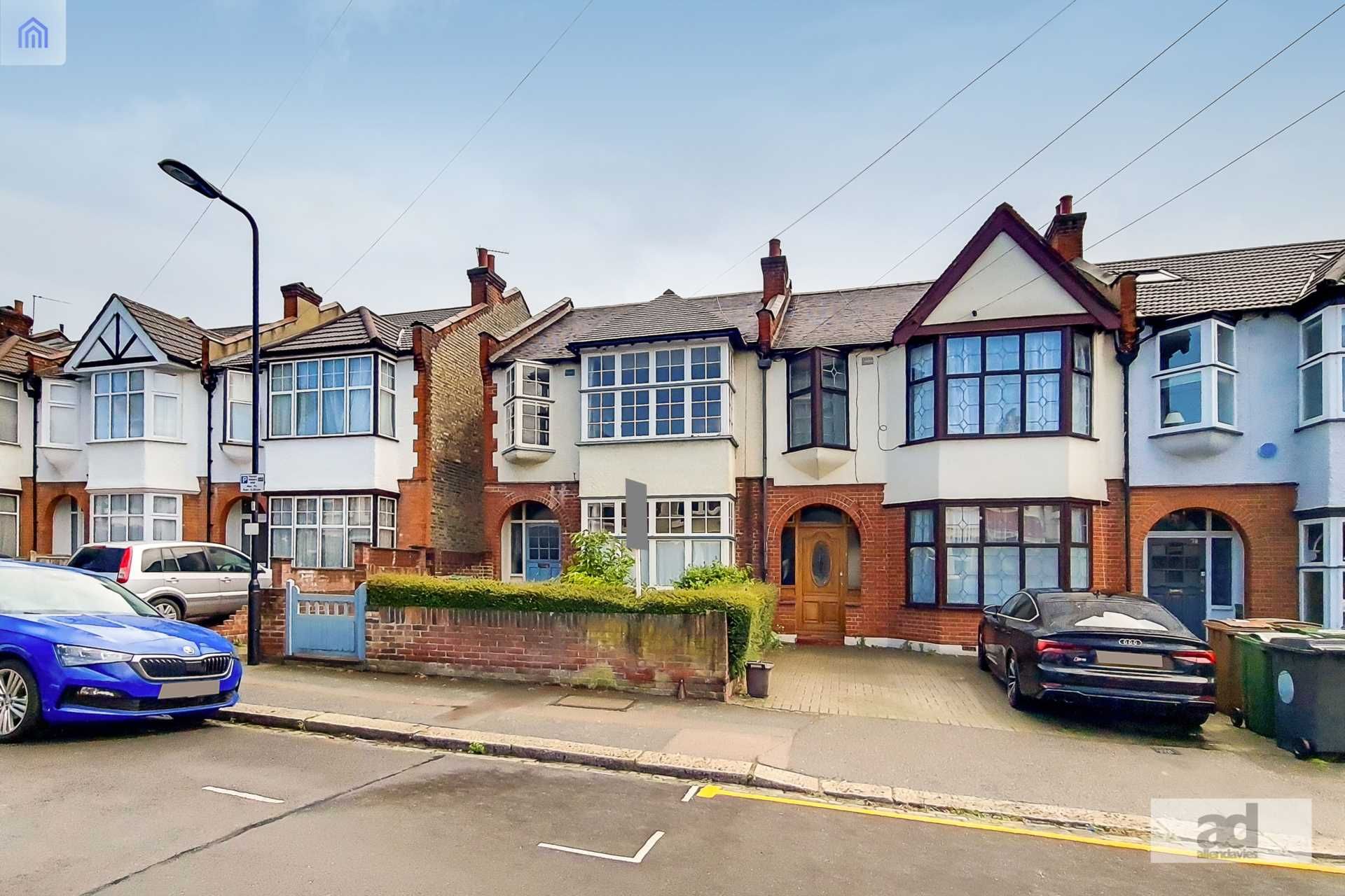 3 bed property for sale in Forest Drive West, Leytonstone E11 Zoopla