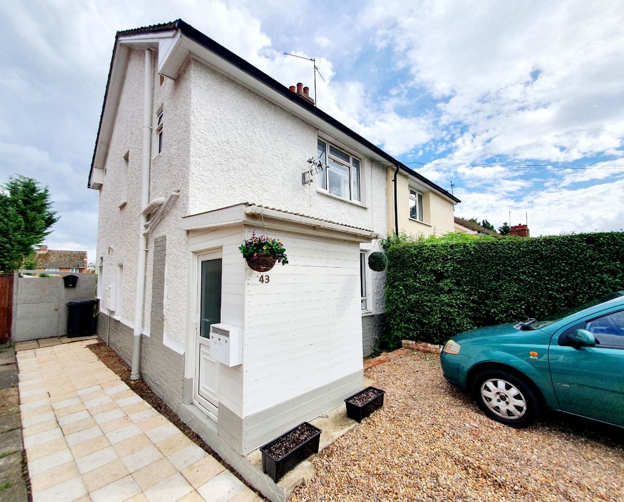 3 bed semidetached house for sale in Naseby Road, Kettering