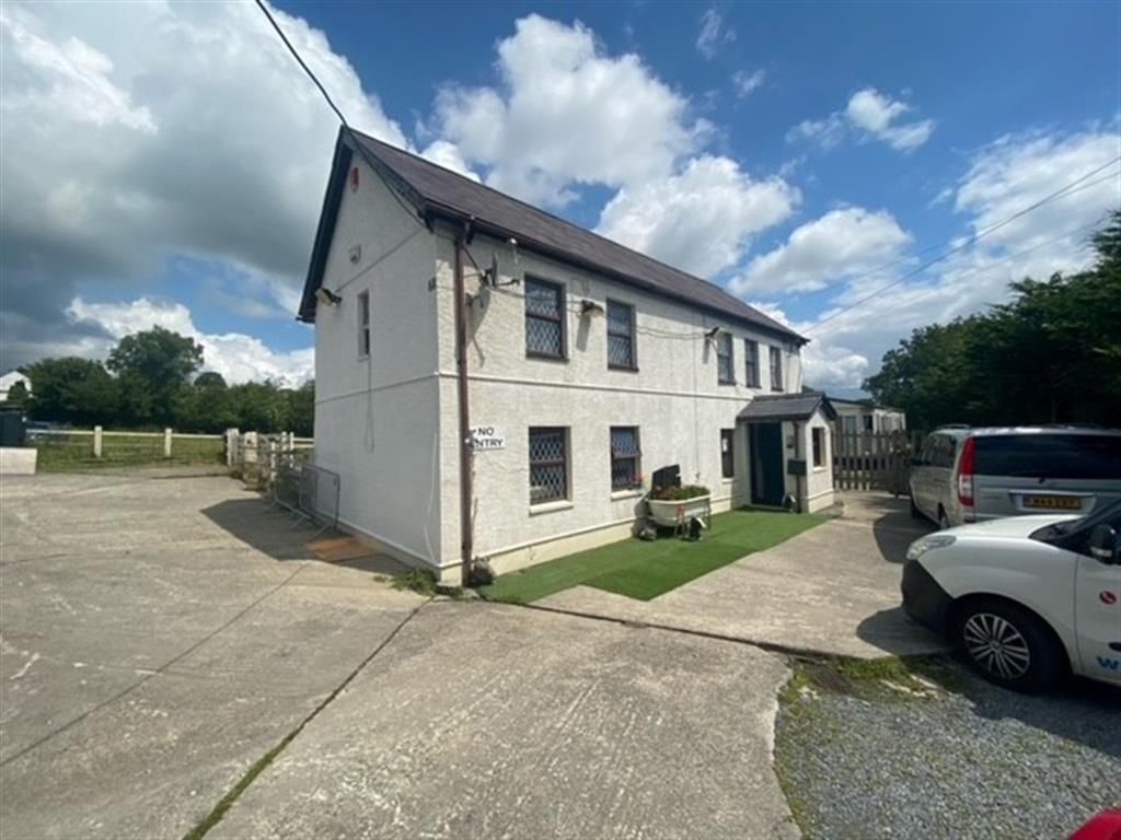 5 bed farmhouse for sale in Heol Y Parc, Cefneithin, Llanelli SA14 Zoopla