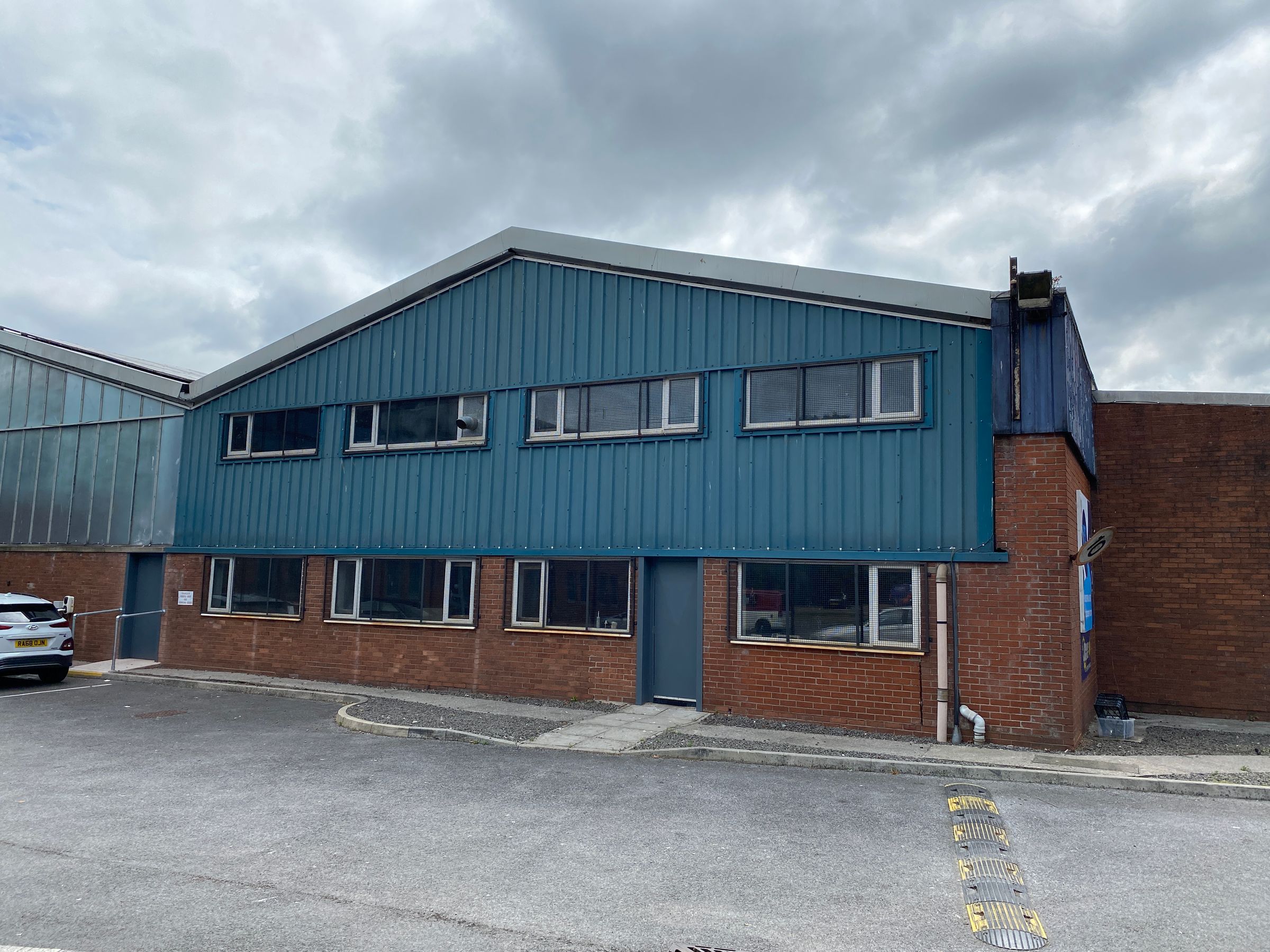 Light industrial to let in Dura Park, Yspitty Road, Bynea, Llanelli