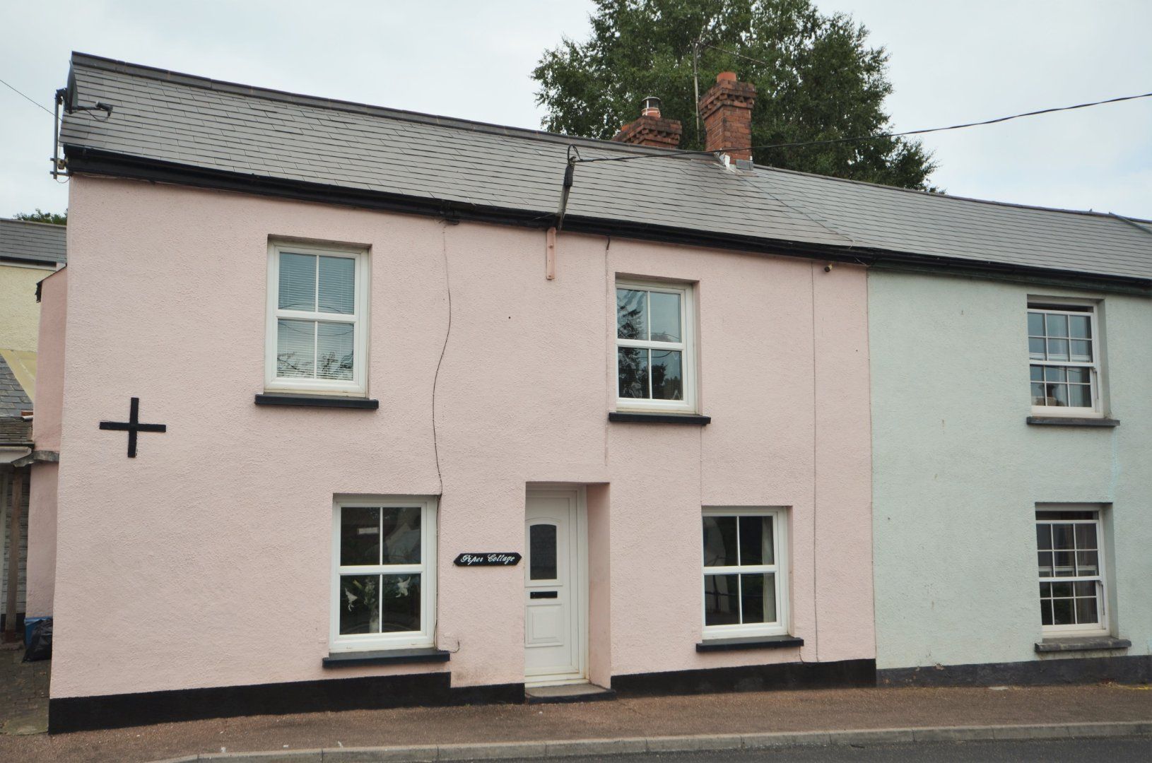2 bed terraced house for sale in High Street, Halberton, Tiverton