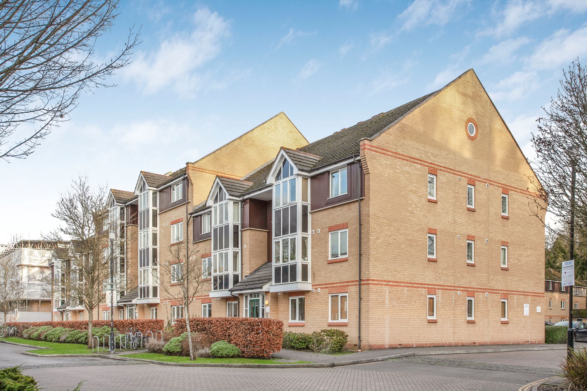 2 bed flat for sale in Faraday Road, Guildford GU1 Zoopla