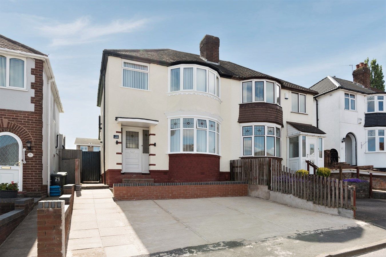 3 bed semidetached house for sale in Regent Drive, Tividale, Oldbury