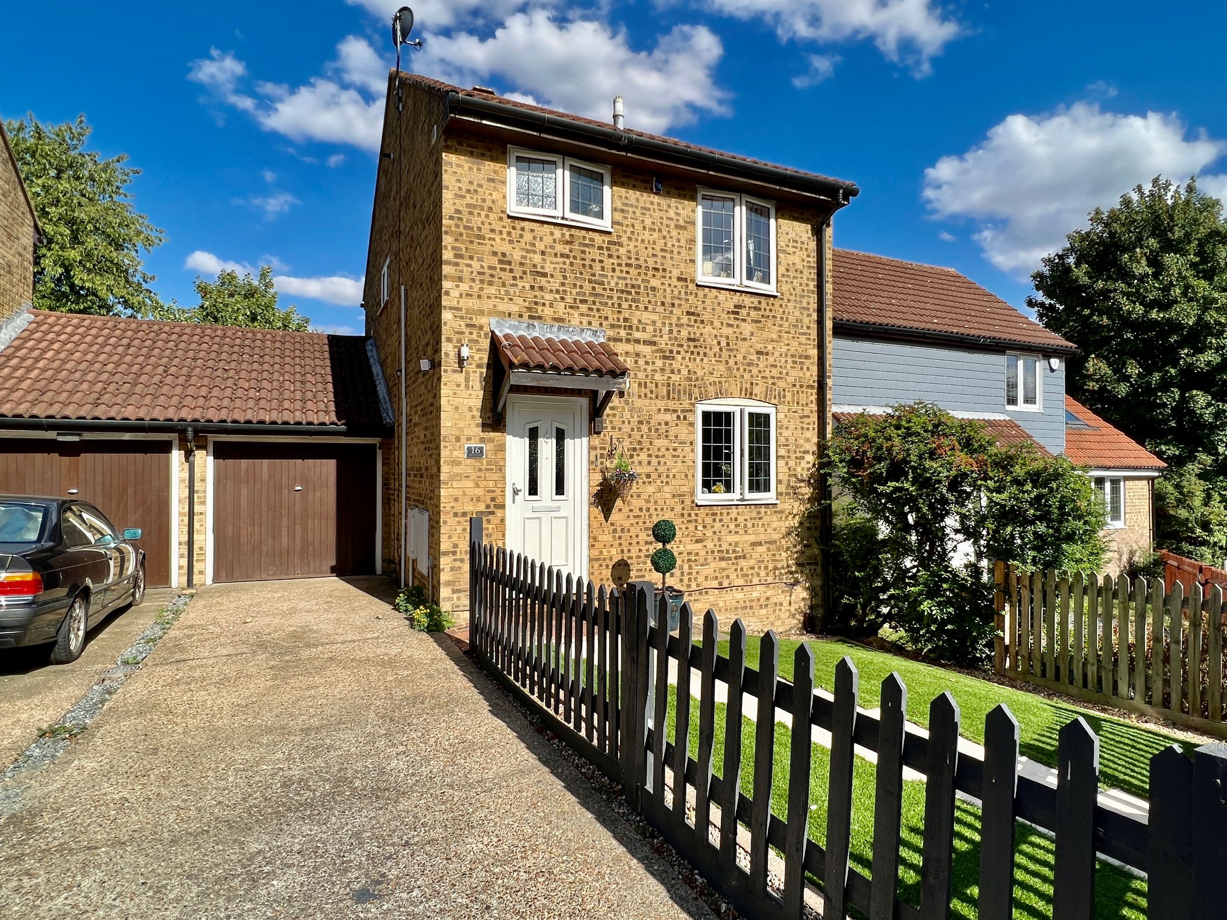 3 bed semidetached house for sale in The Curlews, Gravesend DA12 Zoopla