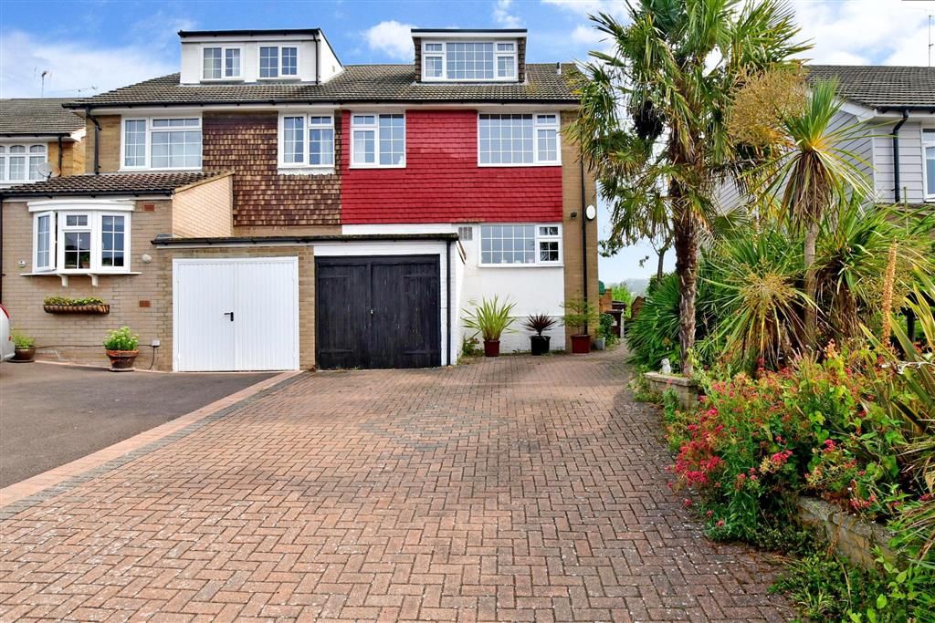 4 bed semidetached house for sale in Ladywood Road, Cuxton, Rochester