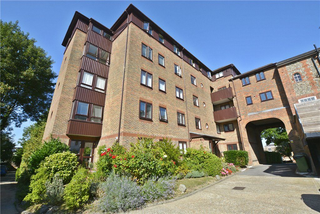 Kingsdale Court Winchester Hampshire SO23  