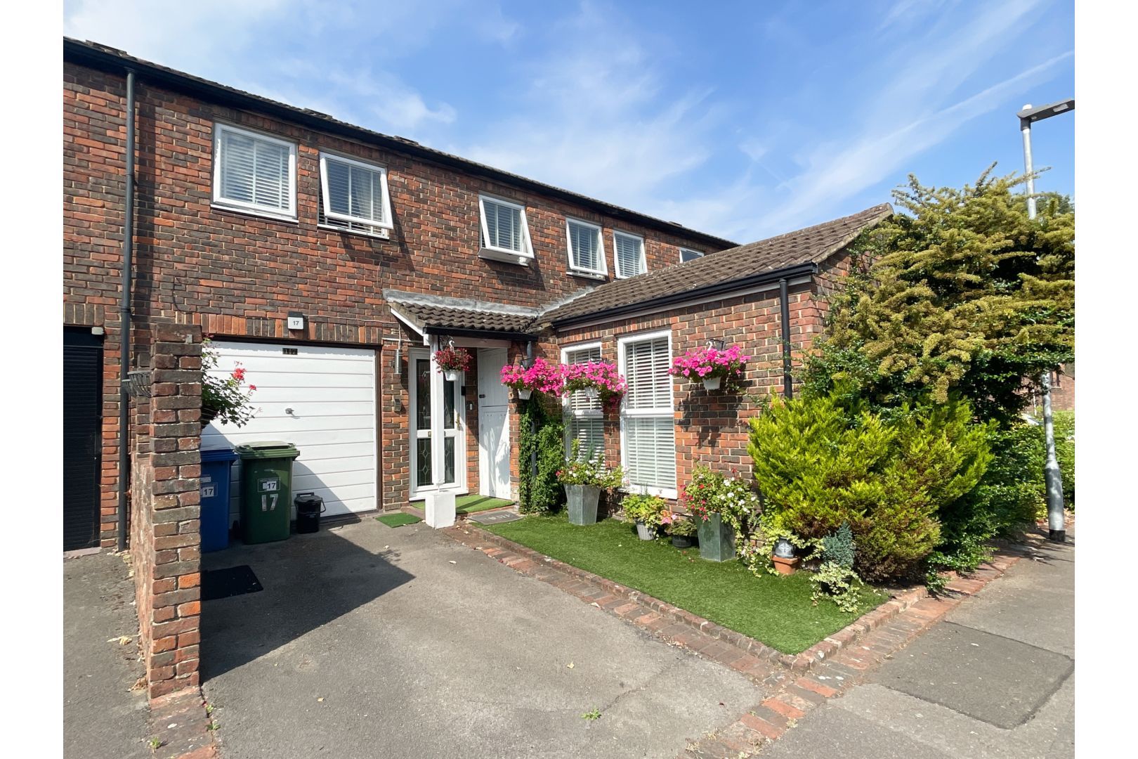 3 bed terraced house for sale in Jevington, Bracknell RG12 Zoopla
