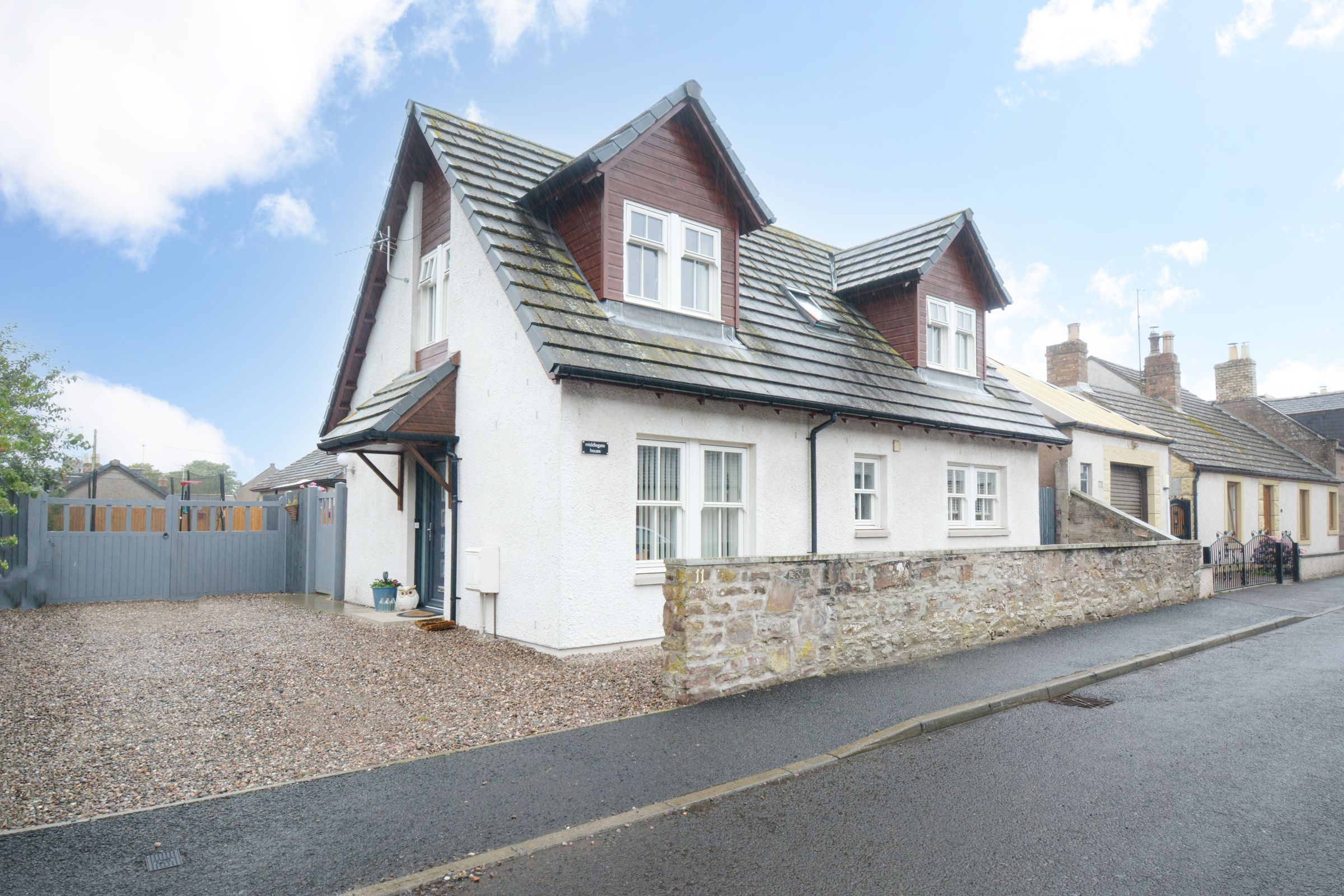4 bed detached house for sale in Middlegate, Friockheim, Arbroath DD11