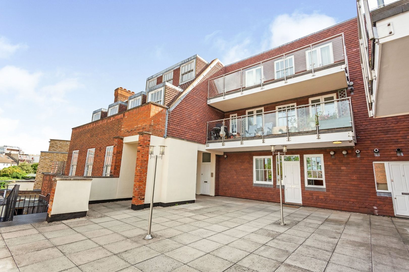 Streatham High Road, Norbury SW16  