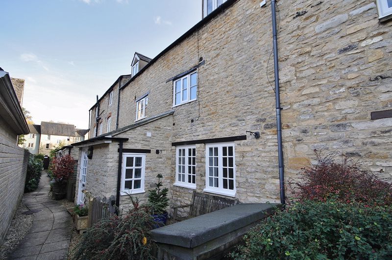 3 bed cottage for sale in High Street, Kingswalk Cottages, Witney OX28