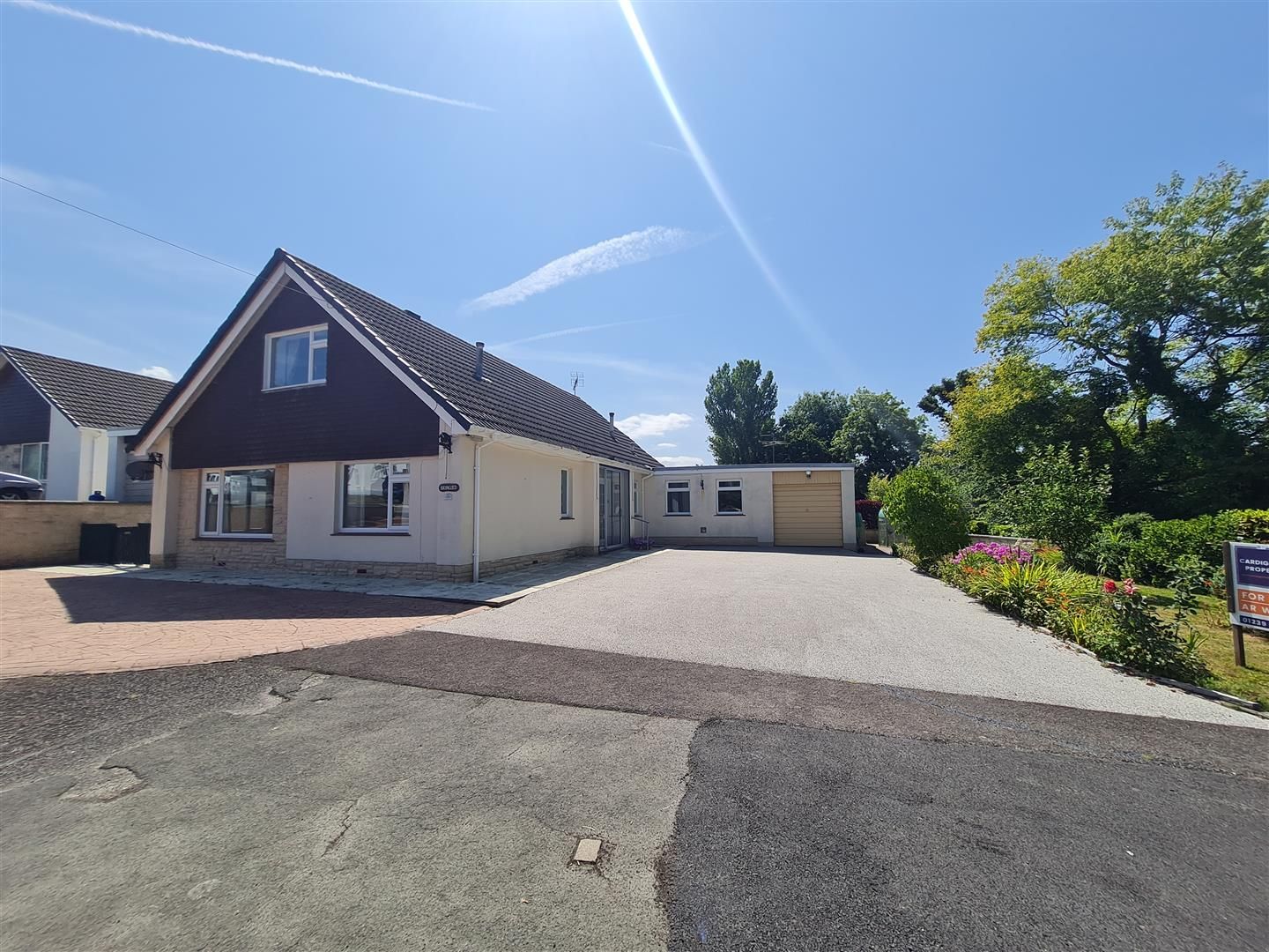 4 bed detached bungalow for sale in MaesYCoed, Cardigan SA43 Zoopla