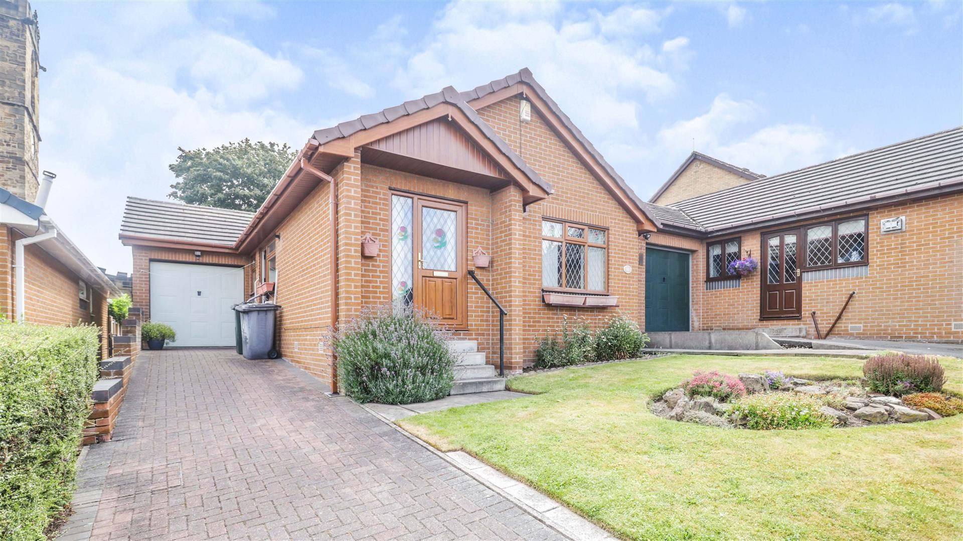 2 bed detached bungalow for sale in Thornhill Place, WathUponDearne